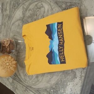 Helly Hansen men's logo crewneck tee shirt cotton blend medium size